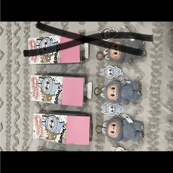 4 Exciting Macaron Labubus!!!!!! GREAT DEAL!! - Picture 7 of 9